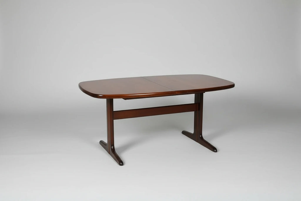 Skobvy Danish Expanding Dining Table