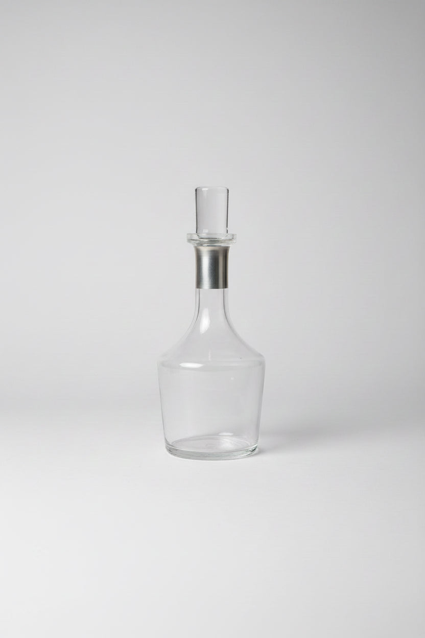 Dorothy Thorpe Decanter