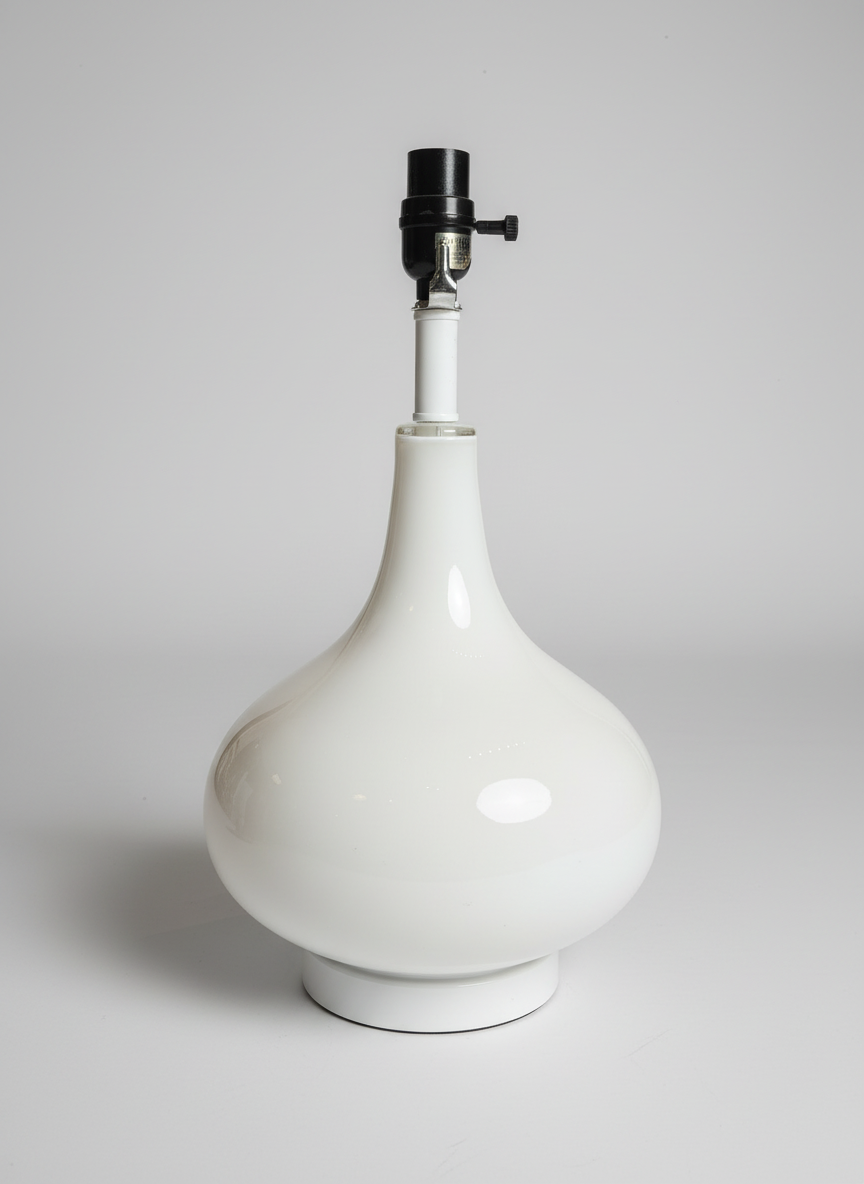 Safavieh New York Table Lamp