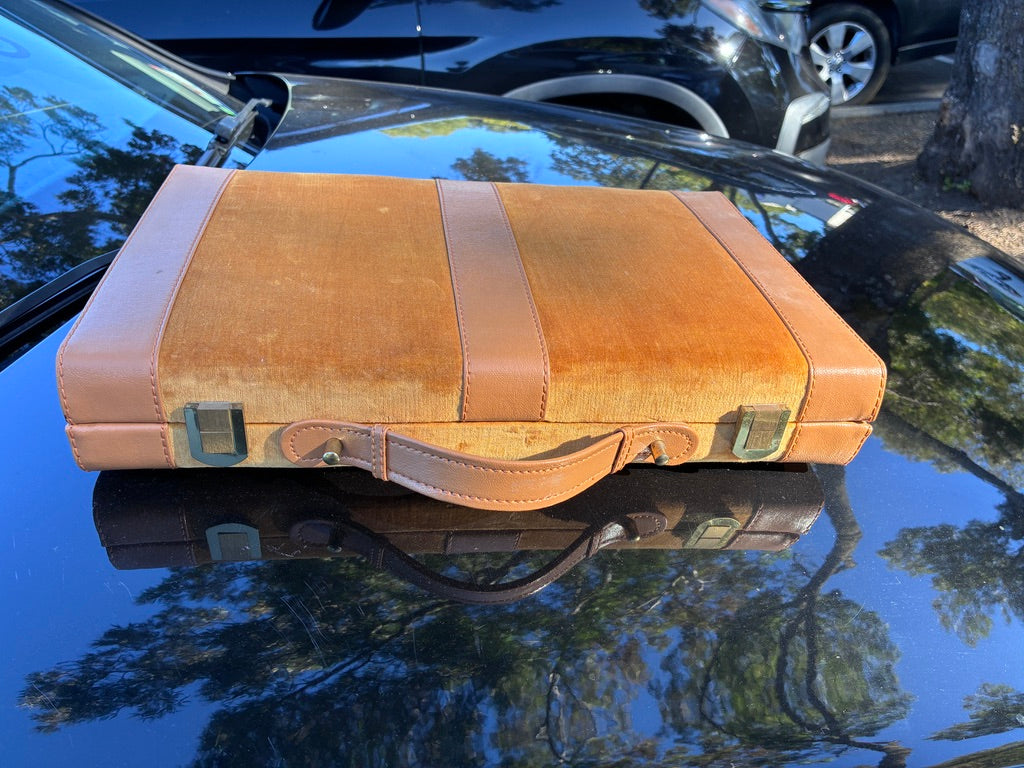 Vintage Velvet Backgammon set