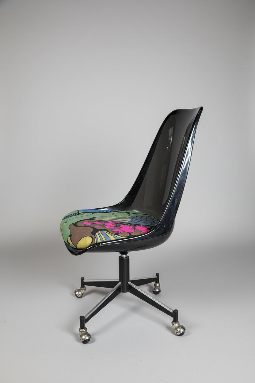 Set of 4 Chrome Craft rolling Chairs with MCM Upholstery