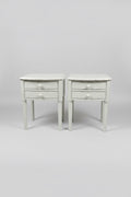 Set of 2 Weathered Ivory Nightstands 18 x 18 x 21