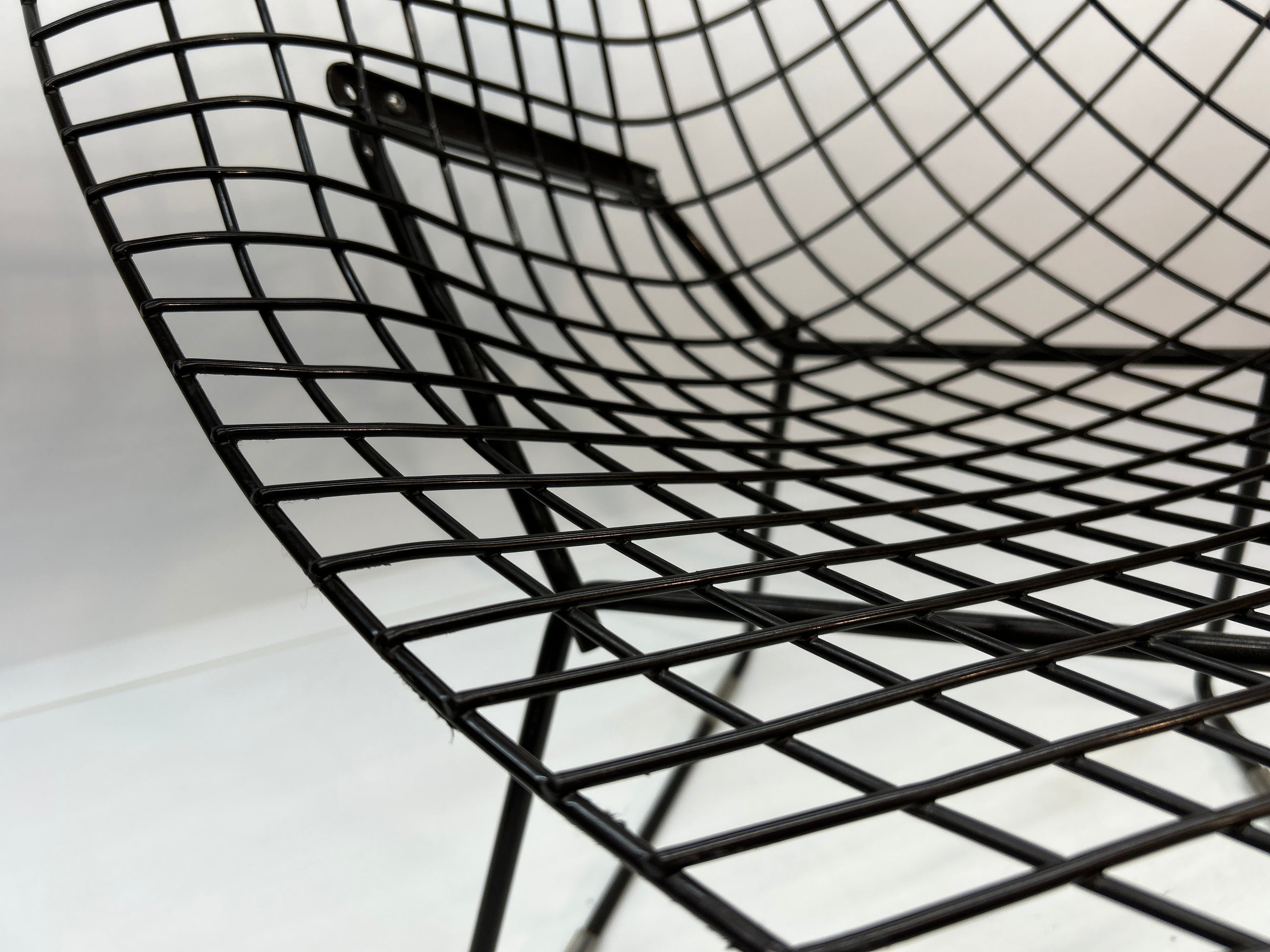 Knoll Bertoia Diamond Chair in Brown/Black