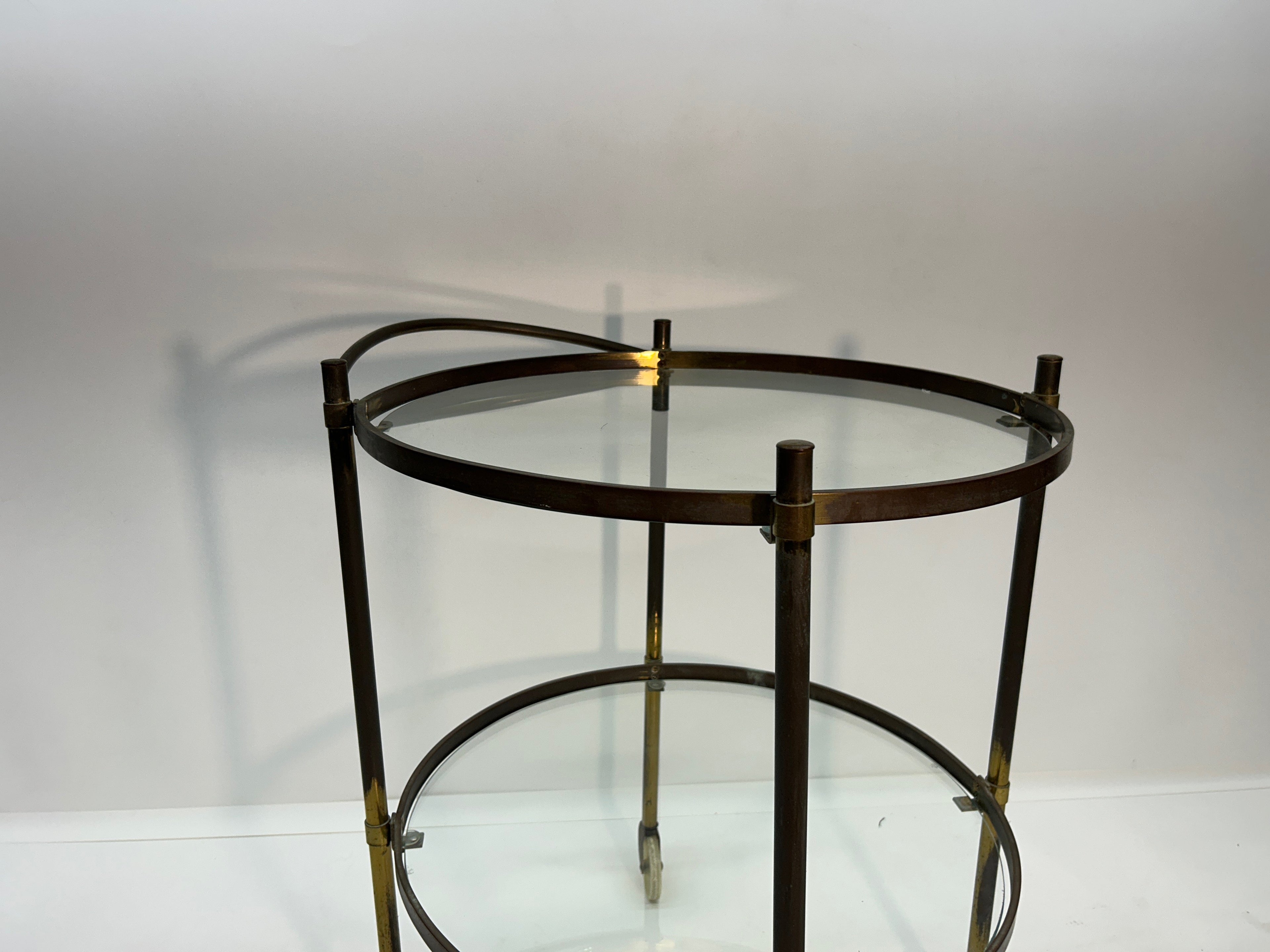 Mid Century 2 Tiered Brass Cart Made in Italy. 21D x 28H