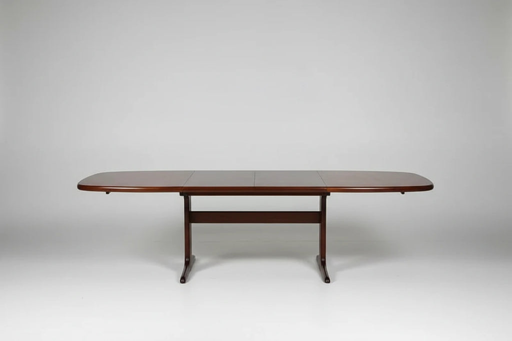Skobvy Danish Expanding Dining Table