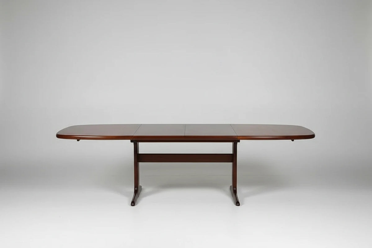 Skobvy Danish Expanding Dining Table