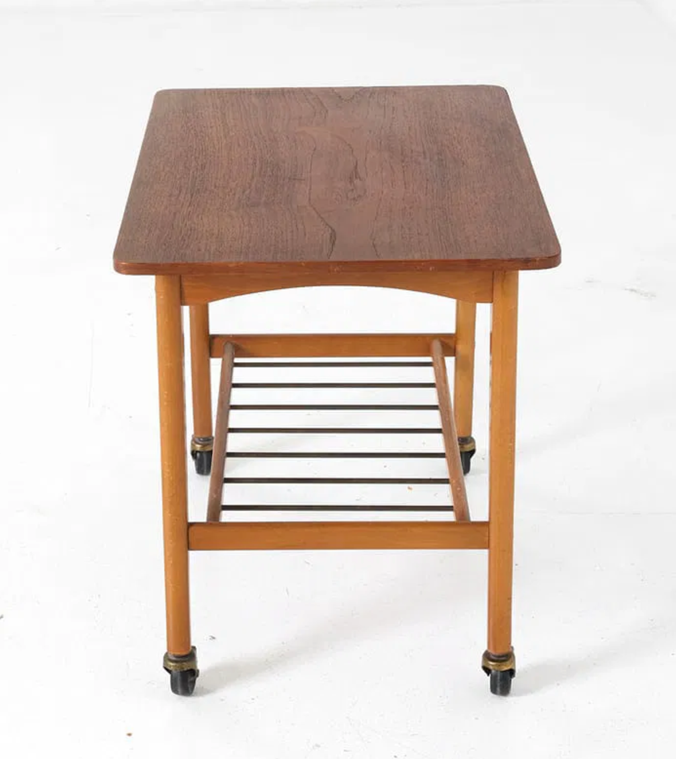 JENSEN STYLE DANISH TEAK SIDE TABLE C. 1960S