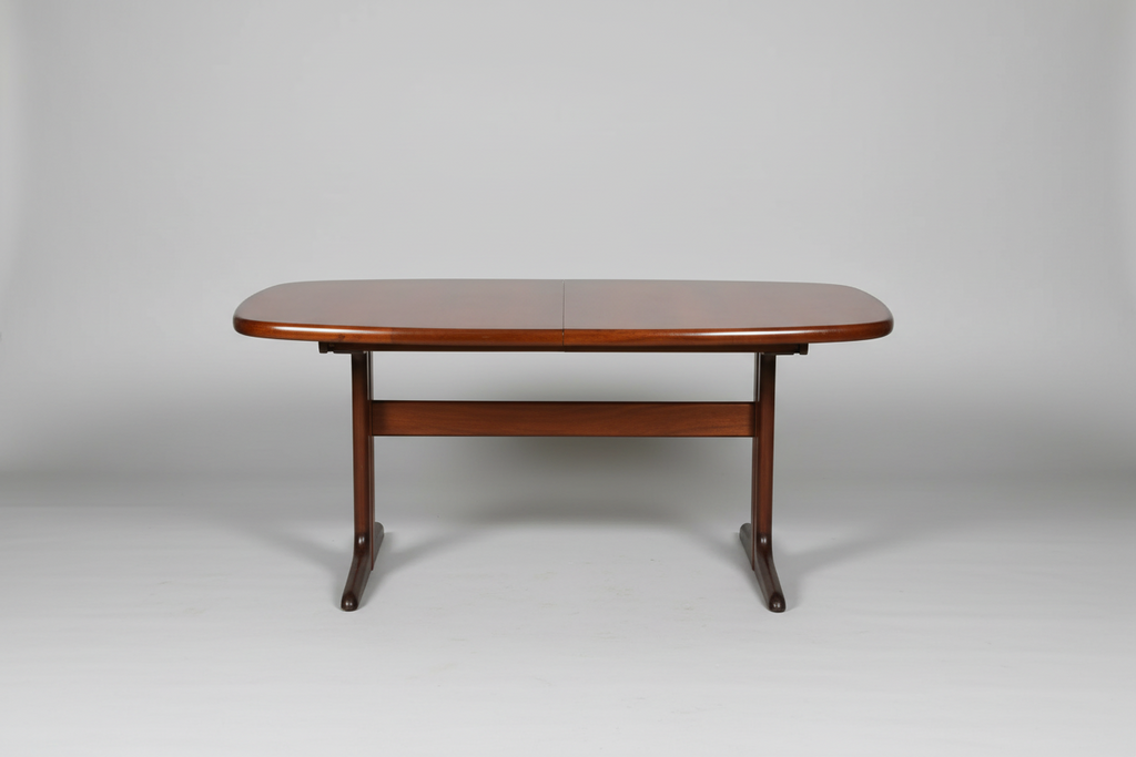 Skobvy Danish Expanding Dining Table