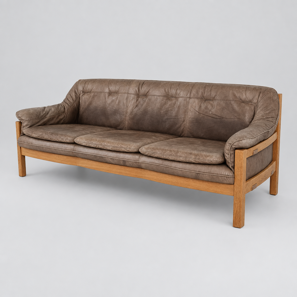 1970s Oak and Leather Sofa by Hain & Thome