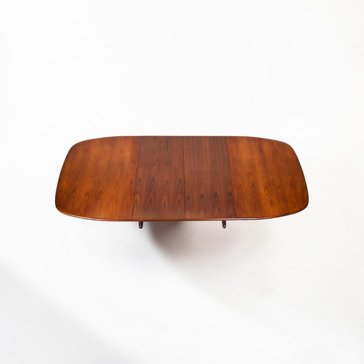 Skobvy Danish Expanding Dining Table